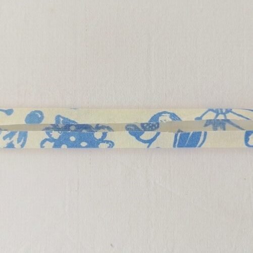 a narrow strip of fabric double folded towards the center